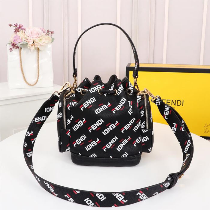 FENDI芬迪 新款 正品複製 FENDI Mon Treason水桶包 藍色Fendi Mania印花圖案  fd1960