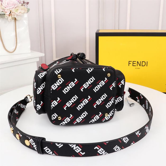 FENDI芬迪 新款 正品複製 FENDI Mon Treason水桶包 藍色Fendi Mania印花圖案  fd1960