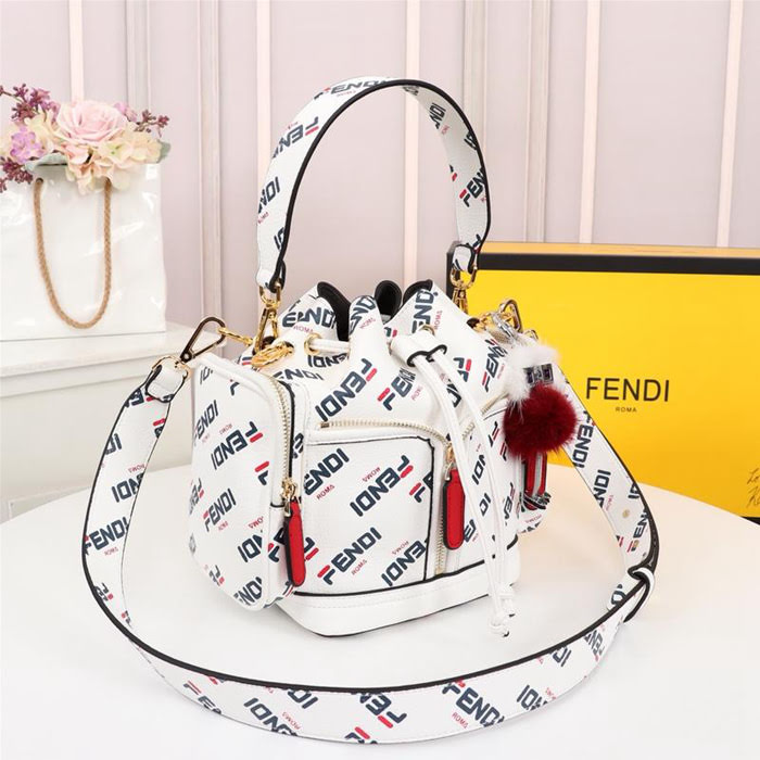 FENDI芬迪 新款 正品複製 FENDI Mon Treason水桶包 藍色Fendi Mania印花圖案  fd1961