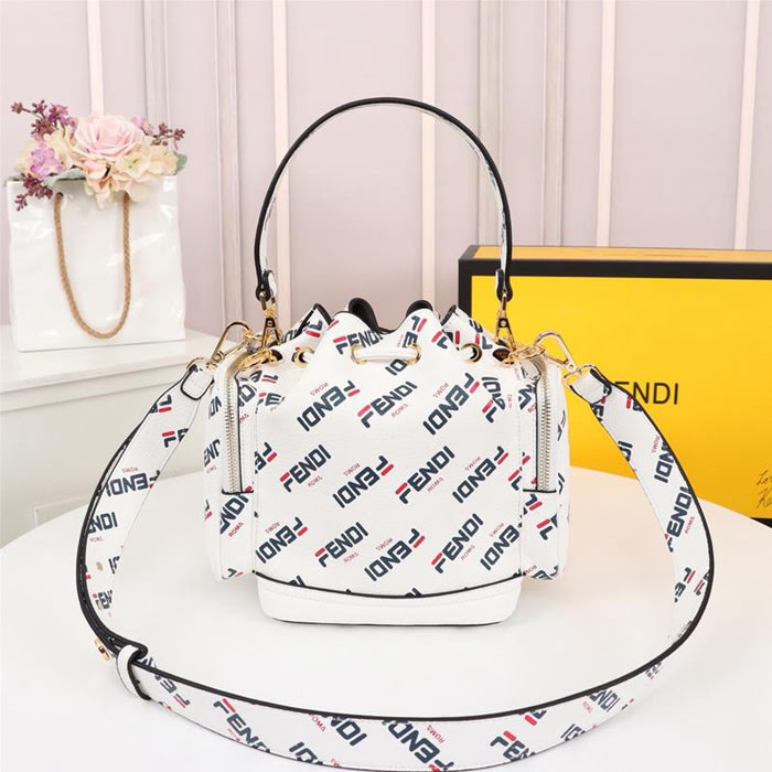 FENDI芬迪 新款 正品複製 FENDI Mon Treason水桶包 藍色Fendi Mania印花圖案  fd1961