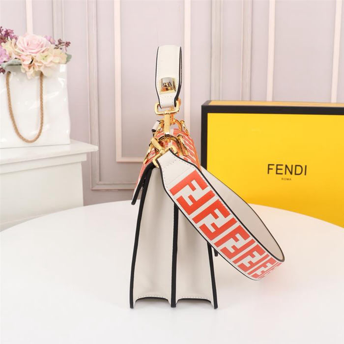 FENDI芬迪 新色 滿滿的F字母 全新長方形Logo 手提肩背包 8826  fd1962