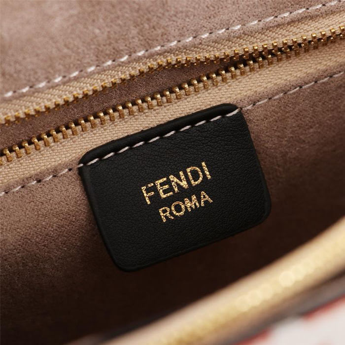 FENDI芬迪 小號新色 滿滿的F字母 全新長方形Logo 手提肩背包 8826  fd1963