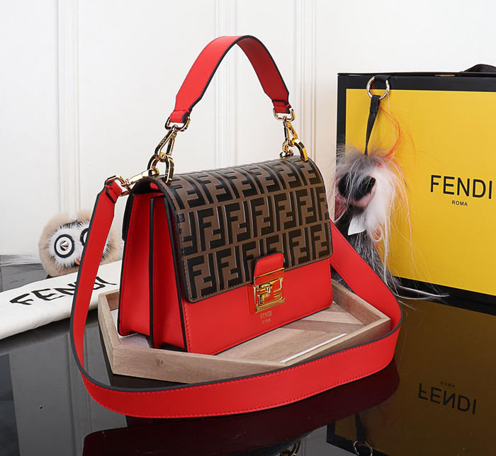 FENDI芬迪 新款 原版牛皮 原版五金 時尚女包 可斜背或手拿 5577  fd1974
