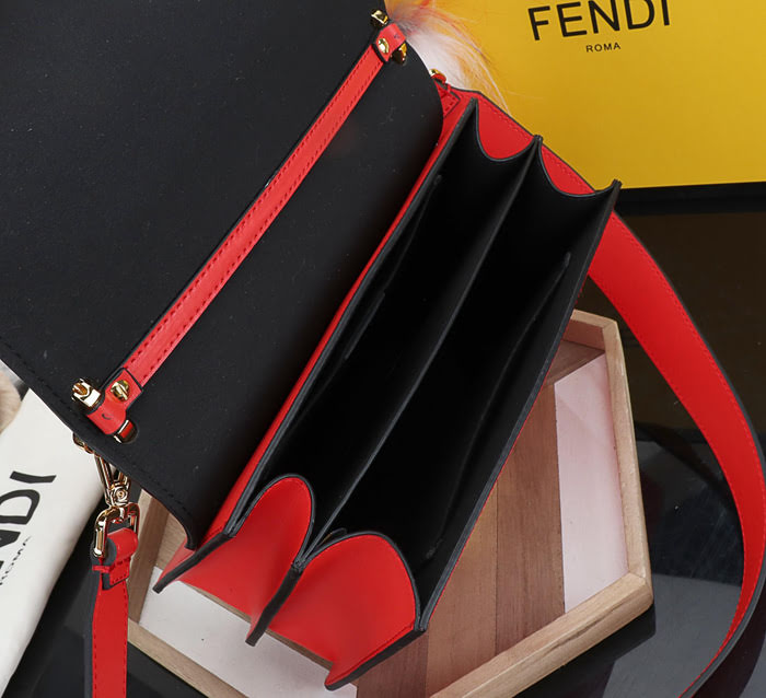 FENDI芬迪 新款 原版牛皮 原版五金 時尚女包 可斜背或手拿 5577  fd1974