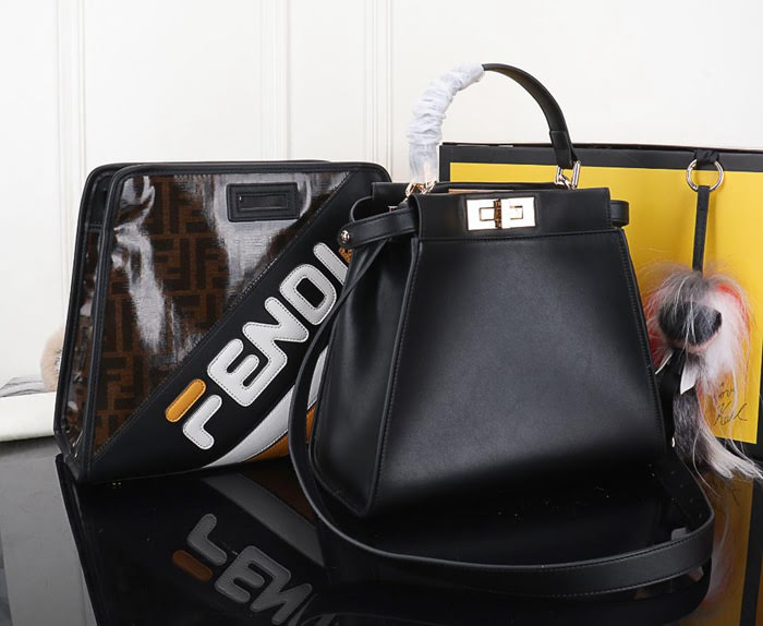 FENDI芬迪 大號 PEEKABOO DEFENDER 包套 定制化Fendi Mania字樣 手提肩背包  fd1988