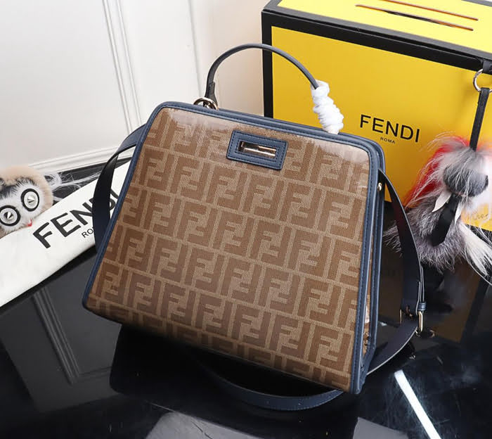 FENDI芬迪 大號 PEEKABOO DEFENDER 包套 定制化Fendi Mania字樣 手提肩背包  fd1989