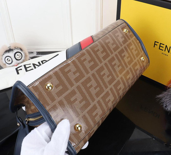 FENDI芬迪 大號 PEEKABOO DEFENDER 包套 定制化Fendi Mania字樣 手提肩背包  fd1989