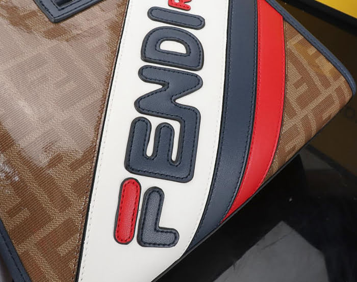 FENDI芬迪 大號 PEEKABOO DEFENDER 包套 定制化Fendi Mania字樣 手提肩背包  fd1990