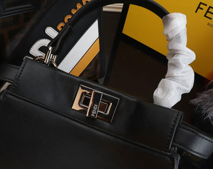 FENDI芬迪 大號 PEEKABOO DEFENDER 包套 定制化Fendi Mania字樣 手提肩背包  fd1991