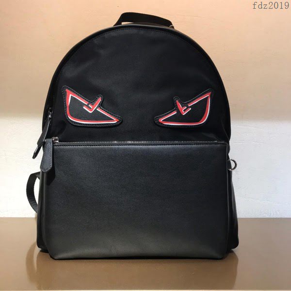 FENDI男包 新款FENDI 黑色牛皮配防水布 時尚小惡魔怪眼 雙肩背包  fdz2019