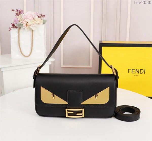 FENDI女包 小牛皮迷你手袋 鉚釘和金屬 BAG BUGS眼睛圖案 芬迪女斜挎包  fdz2030