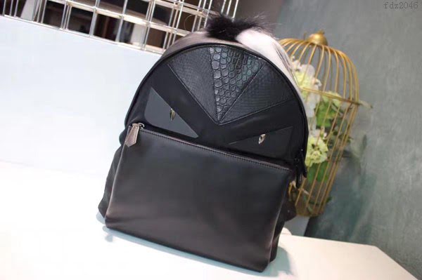 FENDI背包 BACKPACK系列黑色尼龍背包 同色系蟒蛇皮與凱門鱷魚皮 BAG BUGS眼睛圖案 芬迪男雙肩包  fdz2046