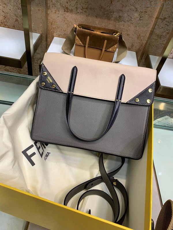 FENDI女包 FENDI FLIP手袋  大號 芬迪手提包 肩背斜挎女包  fdz2212