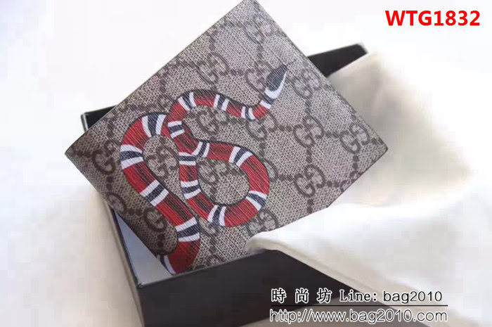 GUCCI古馳 經典款 G家蛇圖案 雙折皮夾 138042 WTG1832