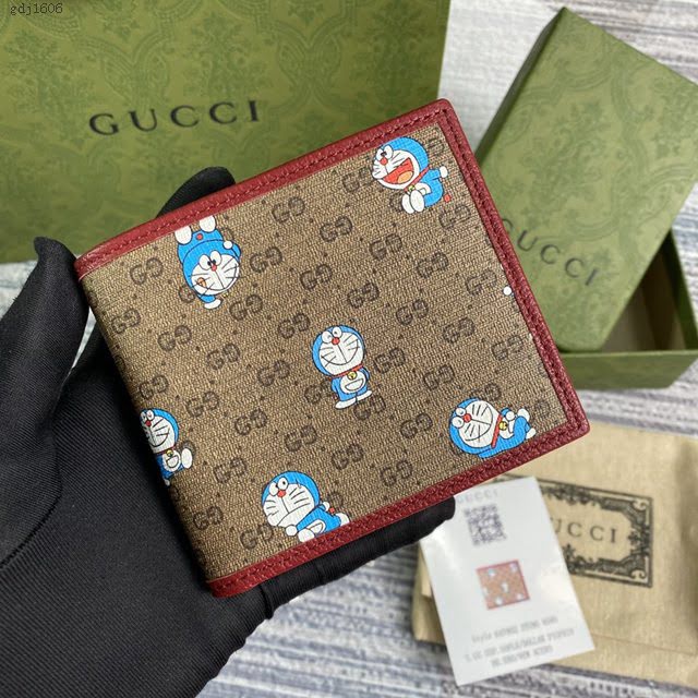 Gucci顶级男女包包 古驰哆啦A梦双折短夹钱包 Gucci翻盖零钱包 647802  gdj1606