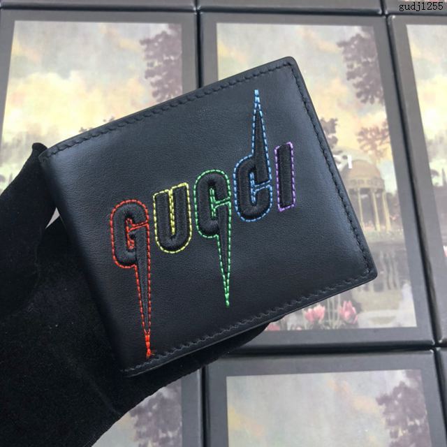 Gucci包 古馳錢包 597674黑皮 Gucci字母精美刺繡圖案 Gucci雙折短皮夾  gudj1255