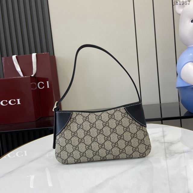 Gucci專櫃古馳最新款Emblem系列超迷你肩背包 jh1987型號：820696