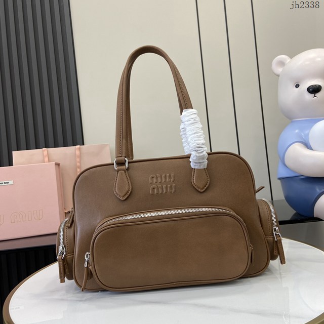 miumiu專櫃繆繆最新款Adventure Nappa羊皮革手提包單肩包 jh2338型號：5BB159