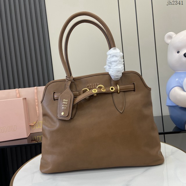 miumiu專櫃繆繆最新款女士Nappa羊皮革手提包 jh2341型號：5BG291