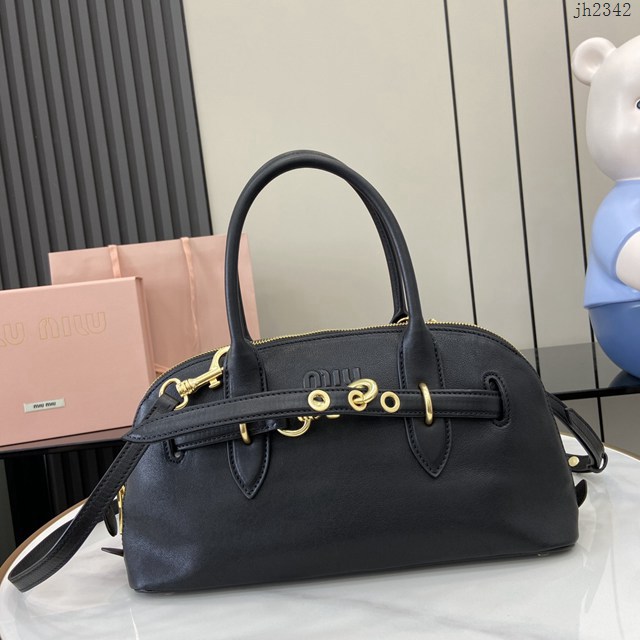 miumiu專櫃繆繆最新款爆款保齡球包原廠皮革手提包 jh2342型號：5bb168