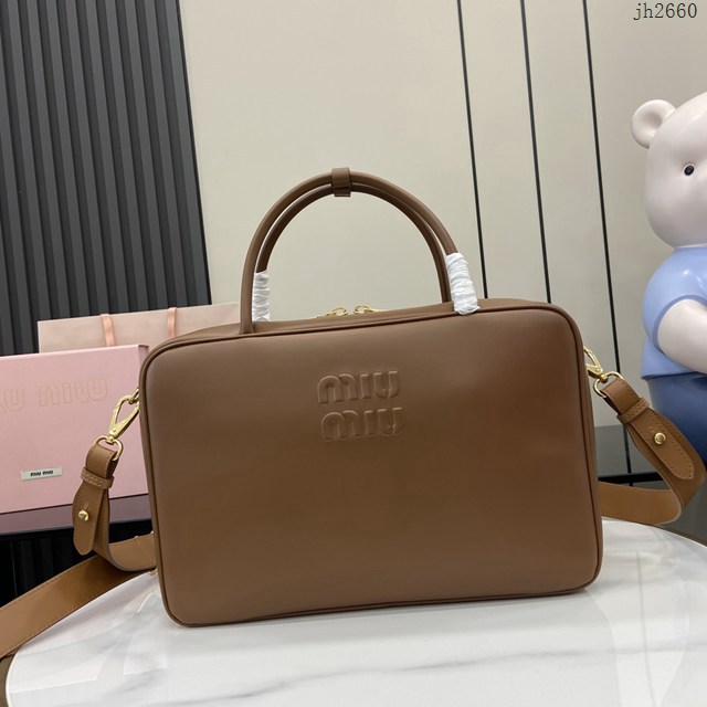 MIU MIU專櫃繆繆最新款二代肩帶款Beau手袋原廠皮手提公事包 jh2660型號：5BB117