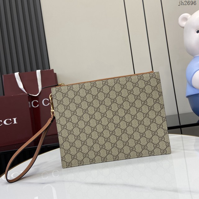 Gucci專櫃古馳最新款Emblem系列男士手拿包 jh2696型號：821155