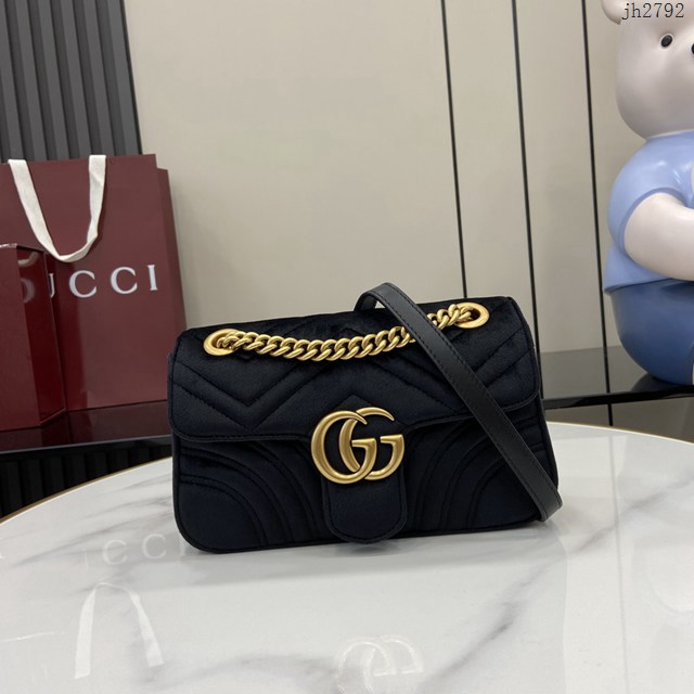 Gucci專櫃古馳最新款Marmont系列絎縫迷你手袋原廠皮鏈條女士挎包 jh2792型號：446744