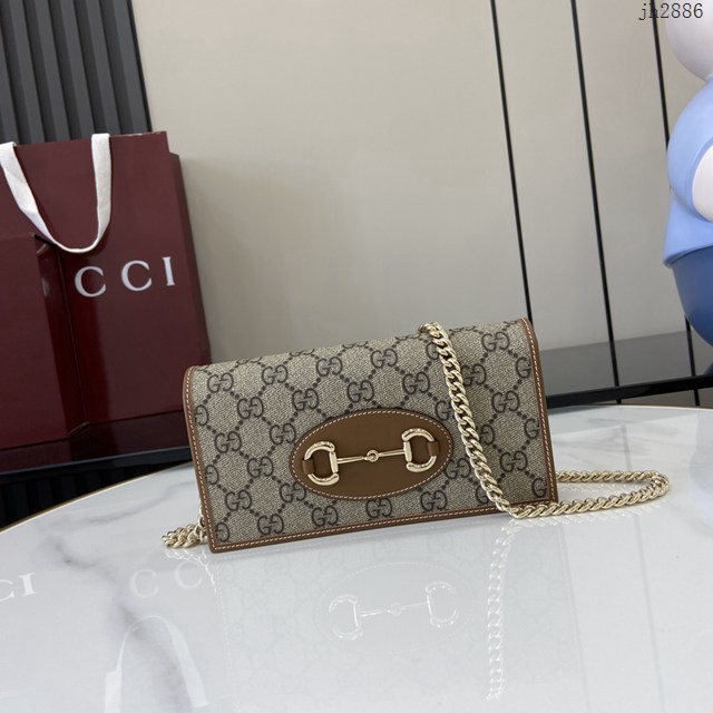 Gucci專櫃古馳最新款Horsebit 1955系列鏈帶錢包 jh2886型號：621892