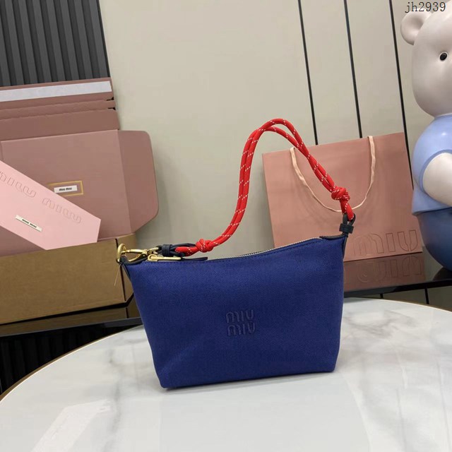 MIU MIU專櫃繆繆最新款帆布飯盒包肩背包 jh2939型號：5NE841