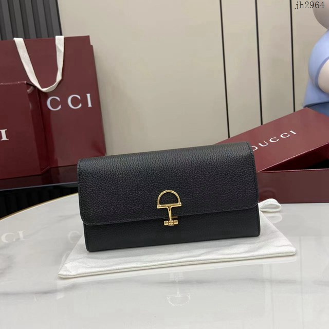 Gucci專櫃古馳最新款Softbit系列大號半馬銜扣翻蓋長錢包 jh2964型號：828147