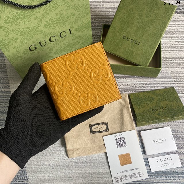 Gucci新款包包 古馳壓花全皮男士短錢包 Gucci男士短夾 625562  ydg3047