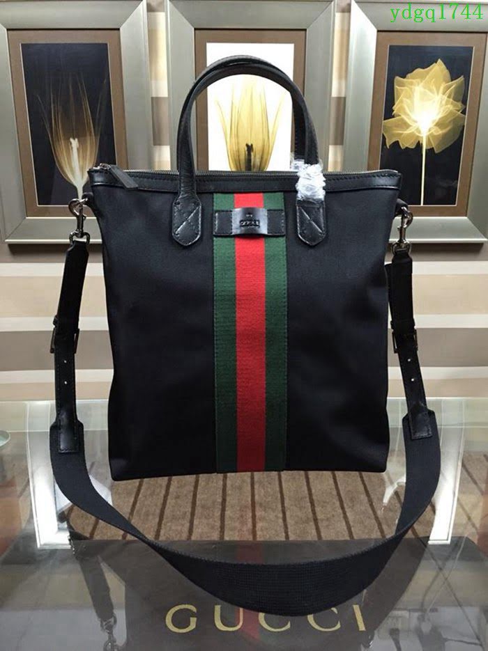 GUCCI 古馳男包 新款 368558 克色 Gucci男包 男士手提包 可肩背