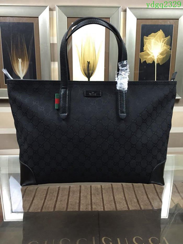 GUCCI 古馳男包 新款 308928 黑色 GUCCI中性 經典圖案 時尚手提包