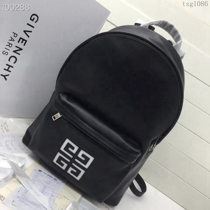 GlVENCHY紀梵希 雙肩包 頭層牛皮 原版亞銀五金 休閒背包 潮人必備款  tsg1086