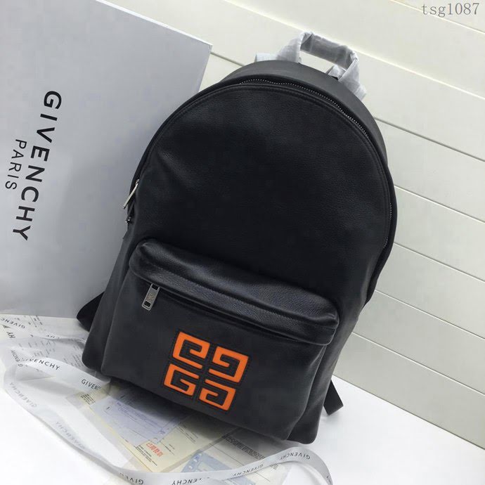 GlVENCHY紀梵希 雙肩包 頭層牛皮 原版亞銀五金 休閒背包 潮人必備款  tsg1087