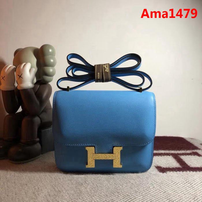 HERMES愛馬仕 空姐包 constance 天空蘭 EPSOM 18cm 金扣 蠟線縫製 單肩斜挎包  Ama1479