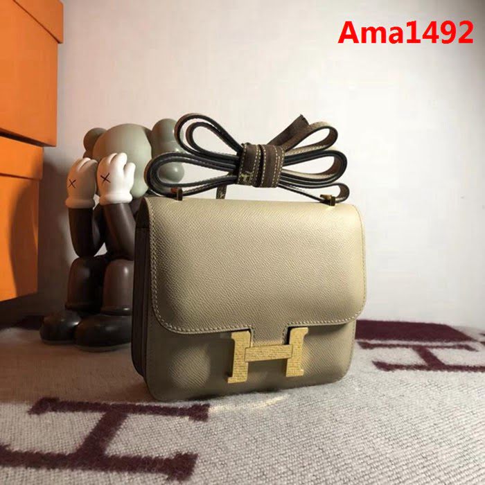 HERMES愛馬仕 空姐包 constance 風衣灰 EPSOM 18cm 金扣 蠟線縫製 單肩斜挎包  Ama1492