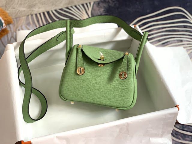 愛馬仕mini Lindy Hermesn琳迪女包 可斜背手拎 蜜蠟線縫製 牛油果綠  am2112