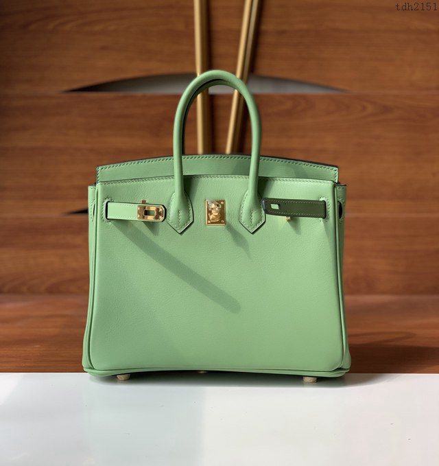 Hermes女包 愛馬仕Birkin25 swift皮 手工縫製 油果綠金扣 Hermes鉑金手提包  tdh2151