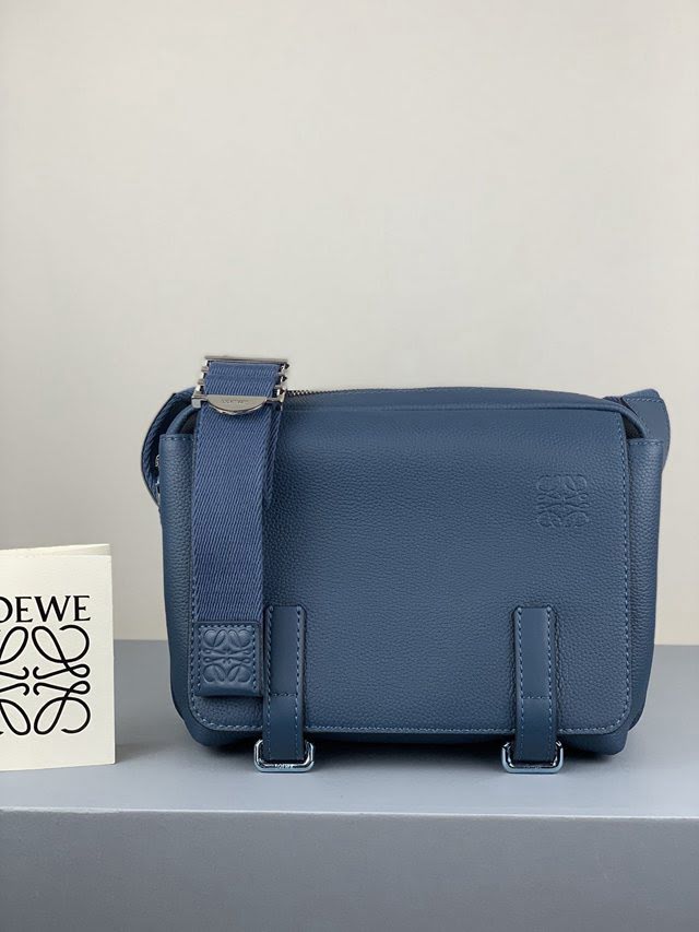 LOEWE包包 羅意威military messenger經典信使包 羅意威小挎包 11357  tcl1028