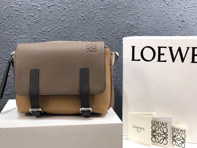 LOEWE新款包包 羅意威military messenger經典信使包 羅意威小挎包 11358  tcl1277