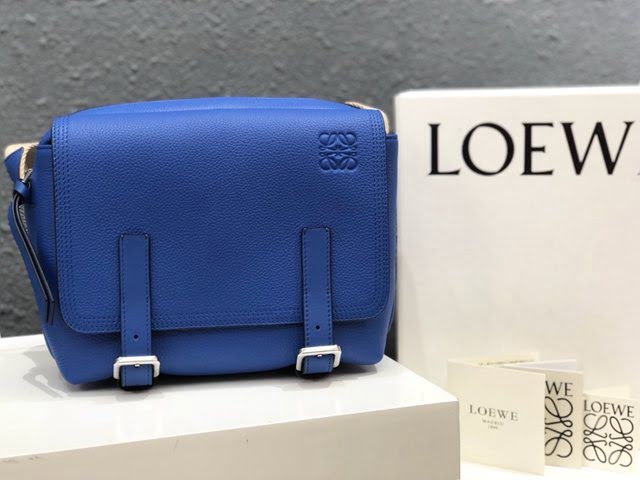 LOEWE包包 羅意威military messenger經典信使包 羅意威小挎包 11358  tcl1382