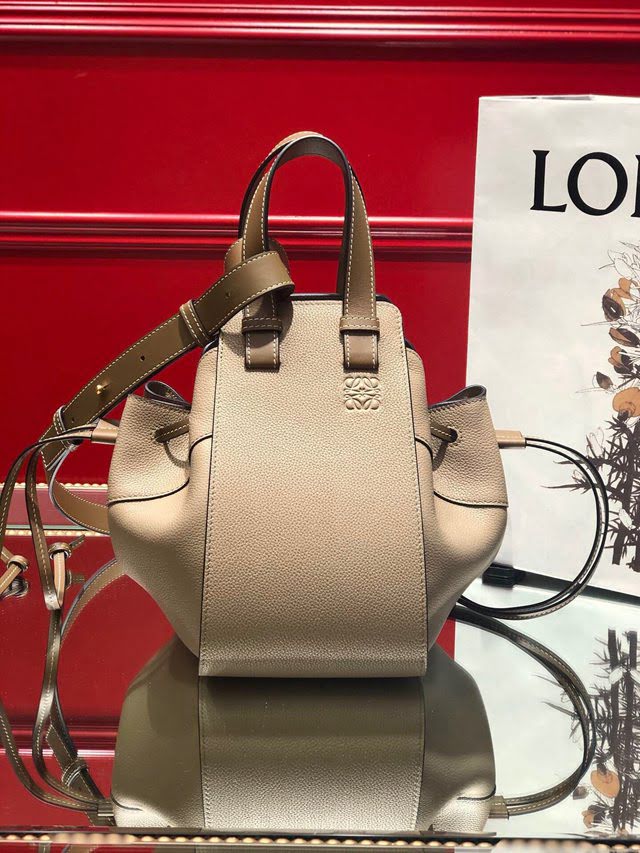LOEWE包包 羅意威中號Hammock bag吊床包 羅意威肩背手提斜挎包 10395  tcl1420