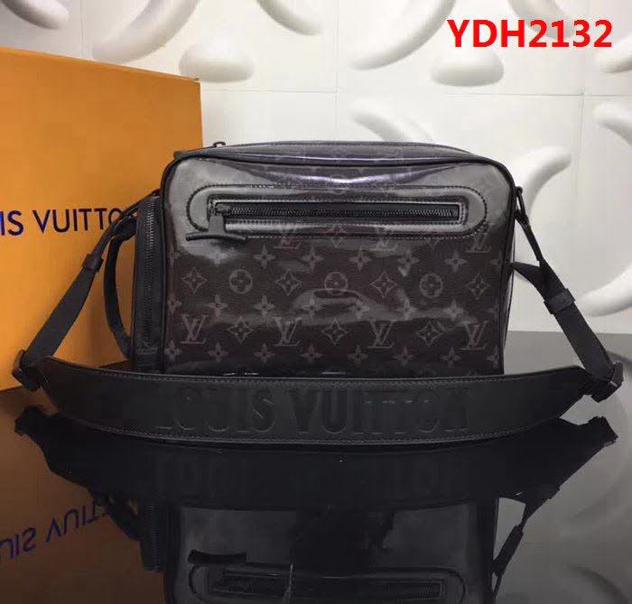 路易威登LV頂級原單2018秋冬新款M43884亮光黑花 相機包 路易威登字母壓紋 可手提斜跨 YDH2132