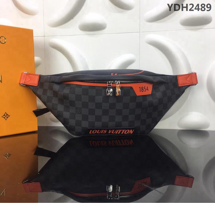 路易威登LV 頂級原單 N44445 實用性Discovery腰包 時尚潮款 可單肩背挎或斜挎  YDH2489
