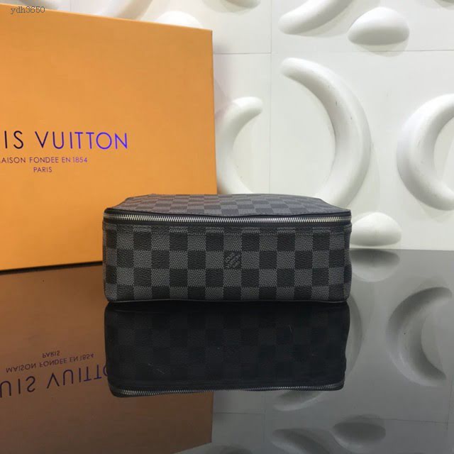 LV包包 LV新款女包 Packing Cube中號手袋 LV黑格收納袋 收納盒  ydh3650