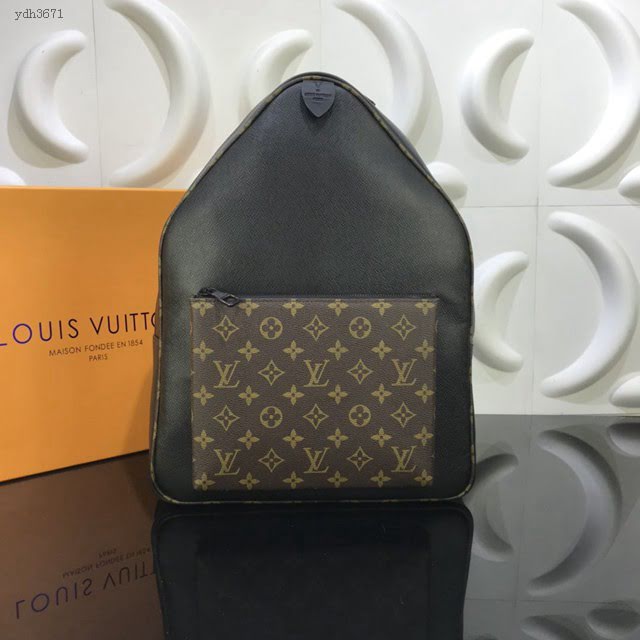 LV包包 LV新款雙肩包 M30259 APOLLO雙肩包 LV老花十字紋三角背包雙肩包  ydh3671
