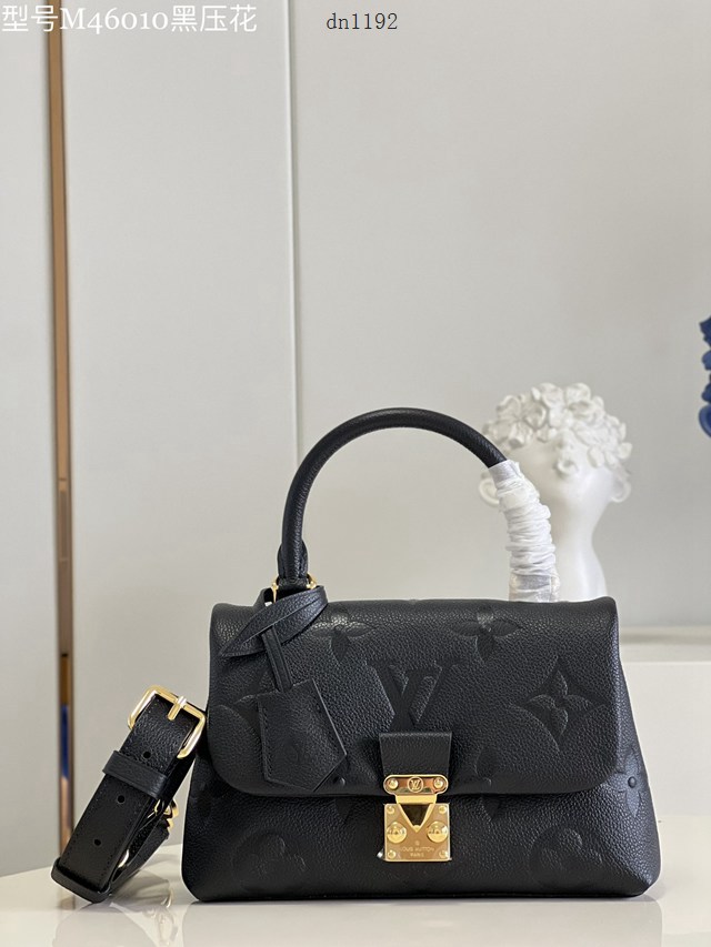 LV專櫃2023新款Madeleine BB手袋 M46010黑壓花 路易威登Empreinte壓紋皮革手提肩背女包 dn1192