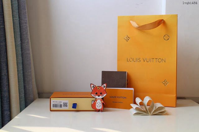 lv配飾品 Cute Fox包飾 鑰匙扣 M69015 lv掛飾品  lvqb1456