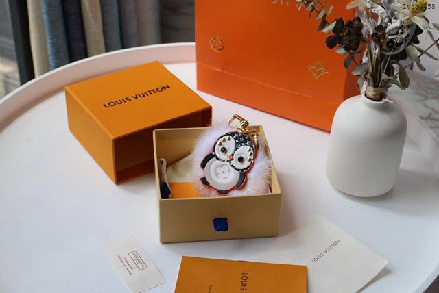lv配飾品 M69007 包飾鑰匙扣 Penguin企鵝造型 lv掛飾品  lvqb1458